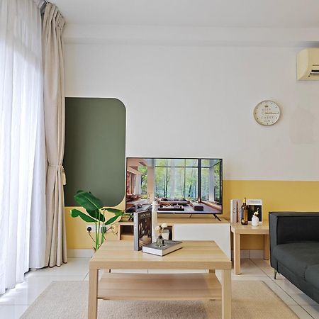 One Tebrau By Antlerzone Apartment Johor Bahru Exterior photo