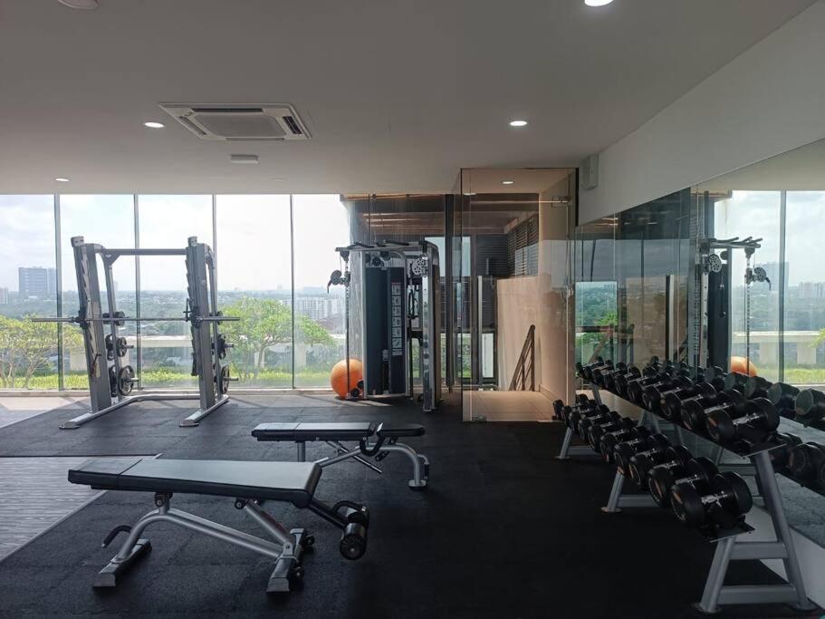 One Tebrau By Antlerzone Apartment Johor Bahru Exterior photo